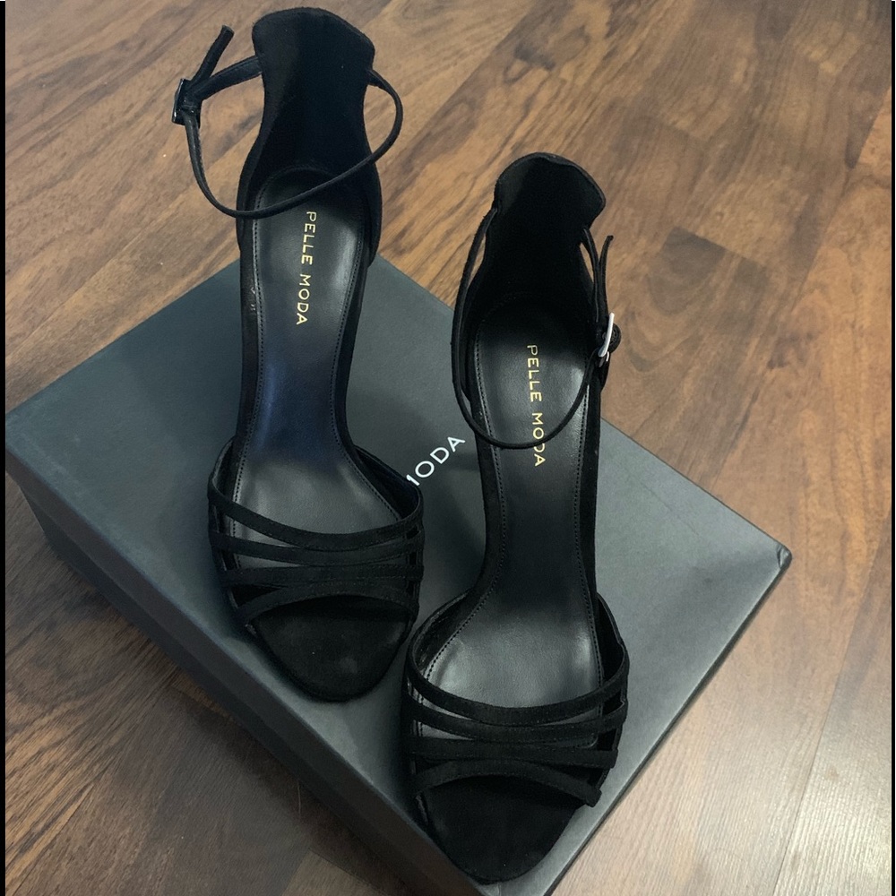 Pella Moda Heels